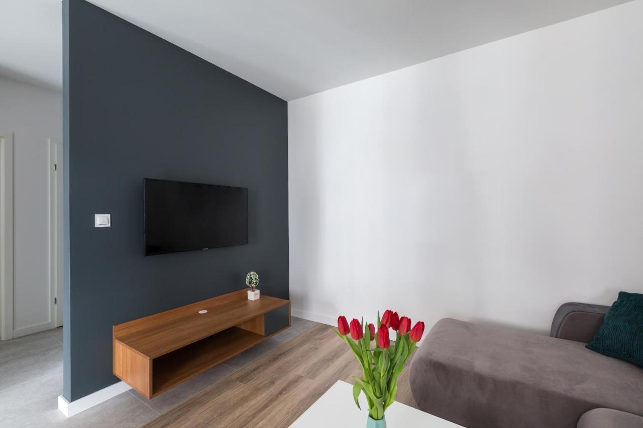 Luksusowy Apartament Przy Targach Poznań Exterior foto